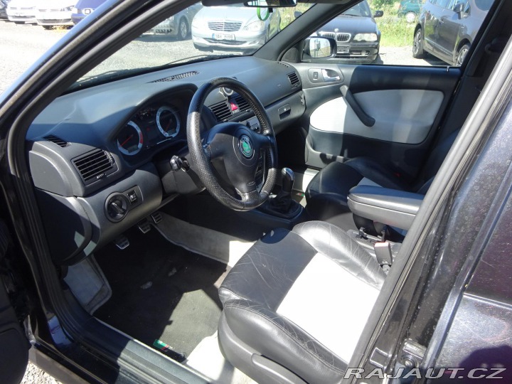 Škoda Octavia RS 1.8T 132kW LPG XENONY 2003