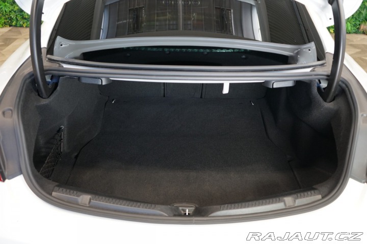Mercedes-Benz E 200*COUPÉ*AMG*CAMERA*BURM 2022