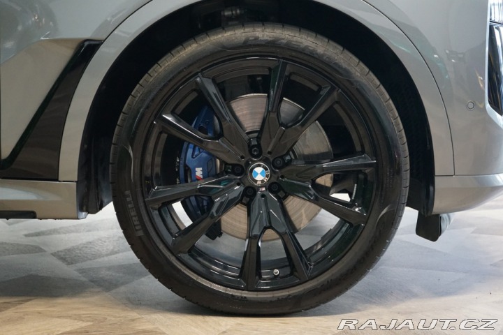 BMW X7 40d*xDRIVE*PANO*TAŽ*SERVI 2025