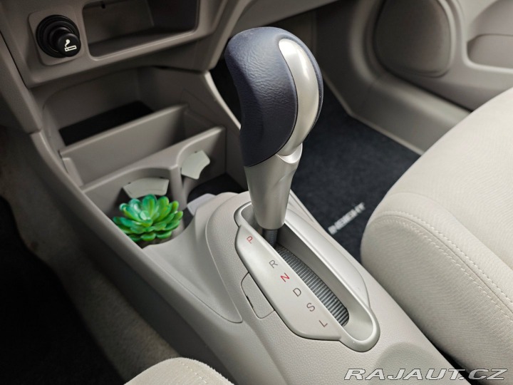 Honda Insight 1.3 IMA Hybrid REZERVACE 2009