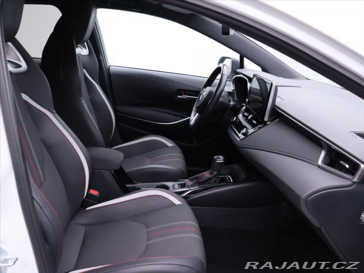 Toyota Corolla 1,8 Hybrid e-CVT 1.Maj DP 2022