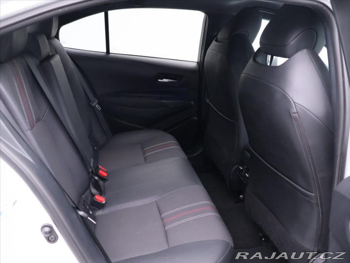 Toyota Corolla 1,8 Hybrid e-CVT 1.Maj DP 2022