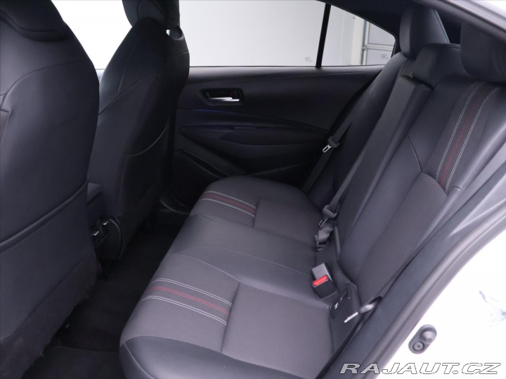 Toyota Corolla 1,8 Hybrid e-CVT 1.Maj DP 2022