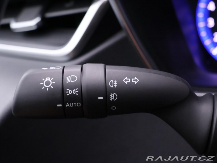 Toyota Corolla 1,8 Hybrid e-CVT 1.Maj DP 2022