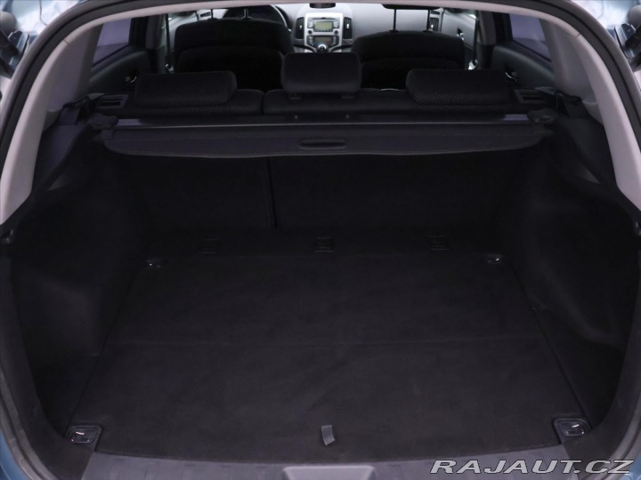 Hyundai i30 1,6 i 92kW CZ Klima Tažné 2009