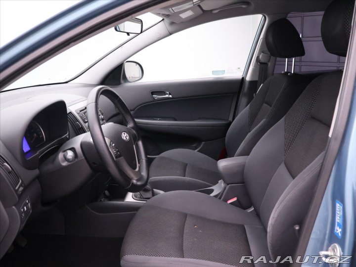 Hyundai i30 1,6 i 92kW CZ Klima Tažné 2009