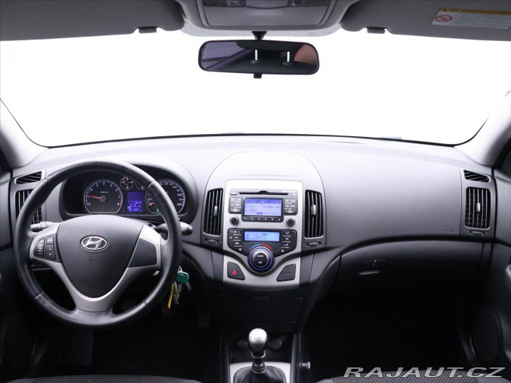 Hyundai i30 1,6 i 92kW CZ Klima Tažné 2009