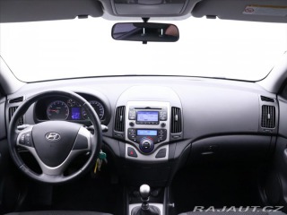 Hyundai i30 1,6 i 92kW CZ Klima Tažné 2009