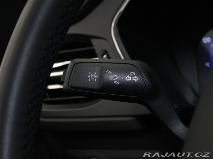 Ford Kuga 1,5 EBlue Titanium HeadUP 2022