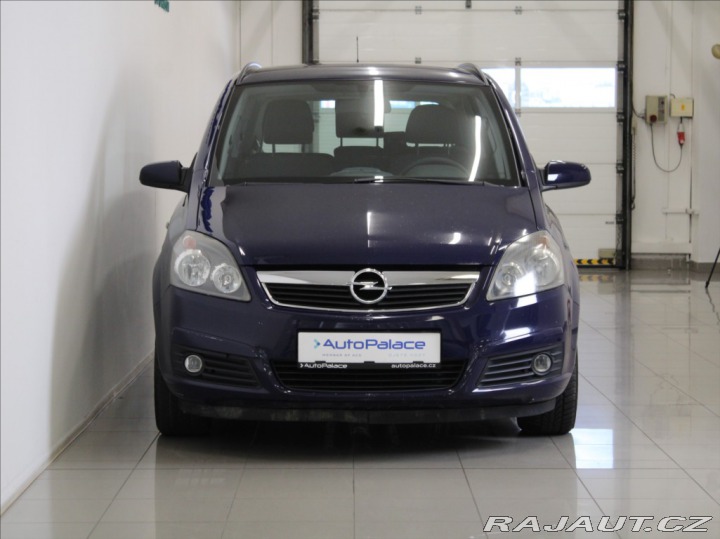 Opel Zafira 2,2 i 110kW Nové STK 7-mí 2007