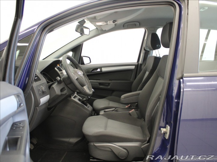 Opel Zafira 2,2 i 110kW Nové STK 7-mí 2007