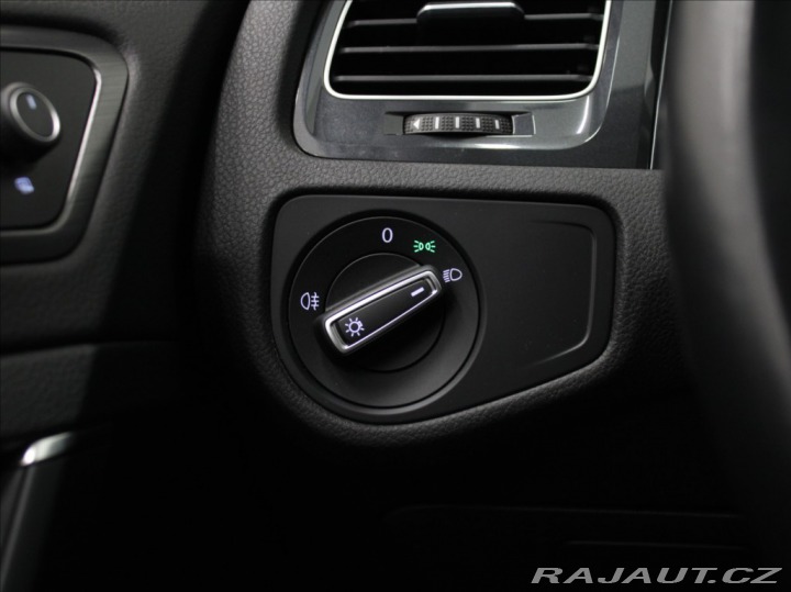 Volkswagen e-Golf 0,1 35,8kWh Comfort 33 35 2021