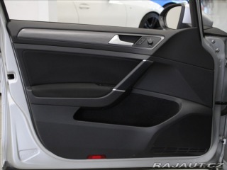Volkswagen e-Golf 0,1 35,8kWh Comfort 33 35 2021