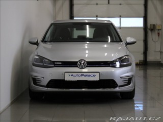 Volkswagen e-Golf 0,1 35,8kWh Comfort 33 35 2021