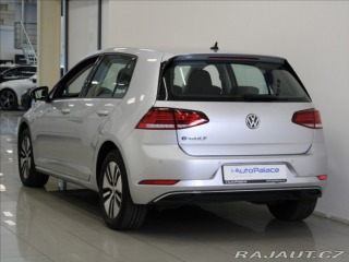 Volkswagen e-Golf 0,1 35,8kWh Comfort 33 35 2021