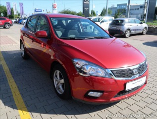 Kia Ceed 1,4 i KLIMA 2011