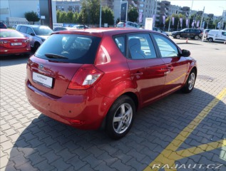 Kia Ceed 1,4 i KLIMA 2011