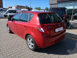 Kia Ceed 1,4 i KLIMA 2011