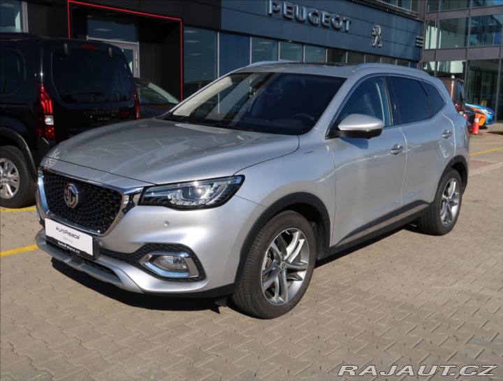 MG HS 1,5 TGi AUT ČR 1MAJITEL Z 2023