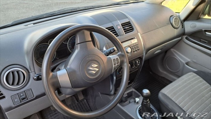 Suzuki SX4 1,6 4x4, benzín 88kW, v 2010