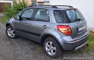Suzuki SX4 1,6 4x4, benzín 88kW, v 2010