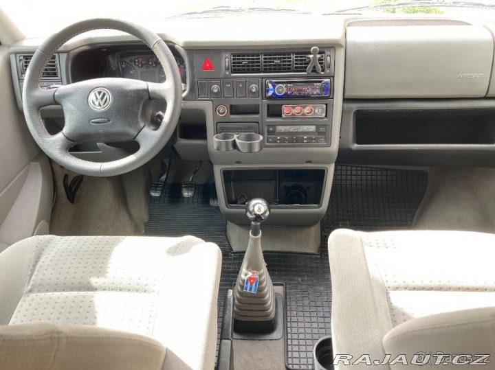 Volkswagen Caravelle T4 111kw 2003