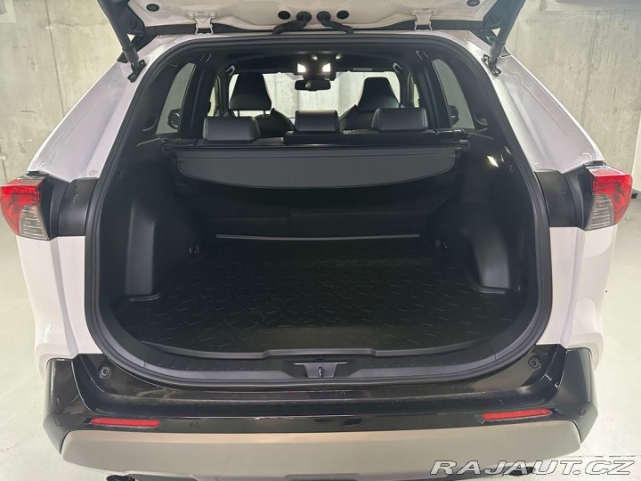 Toyota RAV4 SELECTION 2.5 Hybrid 4x2 2025