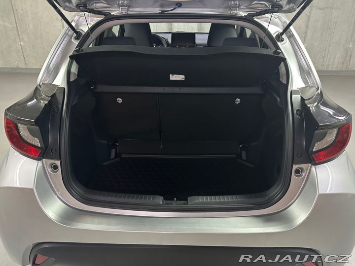 Toyota Yaris Comfort 1.5 Hybrid e-CVT 2024