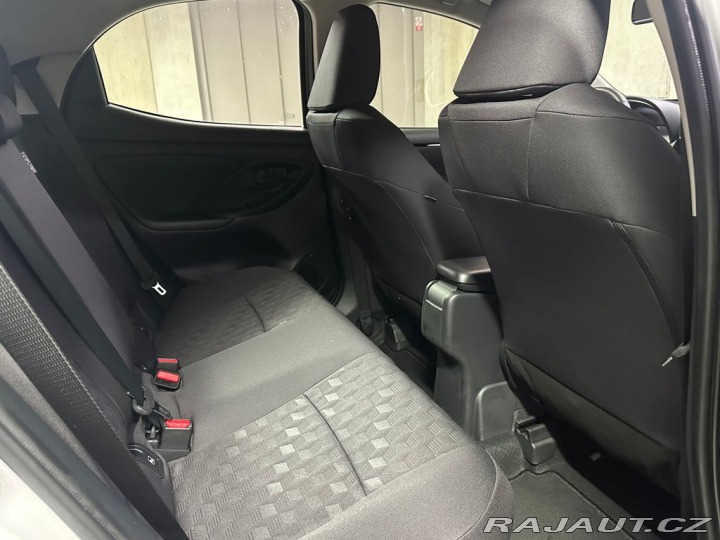 Toyota Yaris Comfort 1.5 Hybrid e-CVT 2025