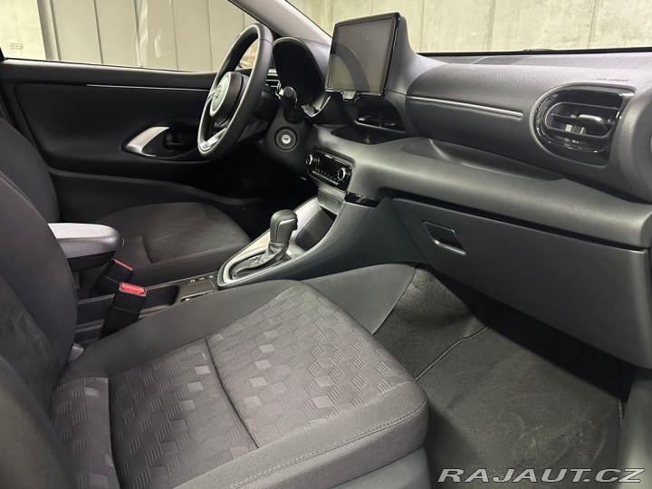 Toyota Yaris Comfort 1.5 Hybrid e-CVT 2025