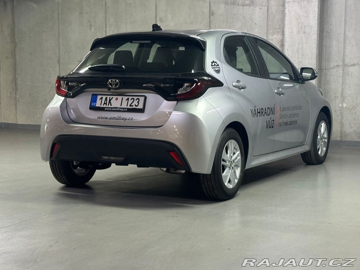 Toyota Yaris Comfort 1.5 Hybrid e-CVT 2025