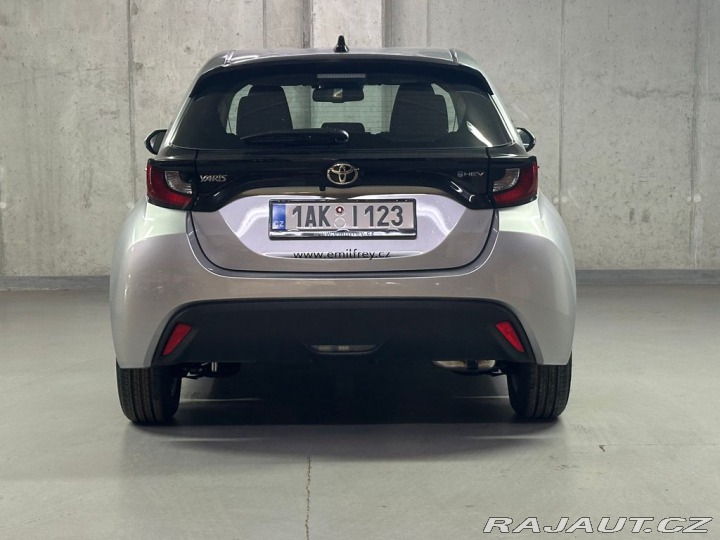 Toyota Yaris Comfort 1.5 Hybrid e-CVT 2025