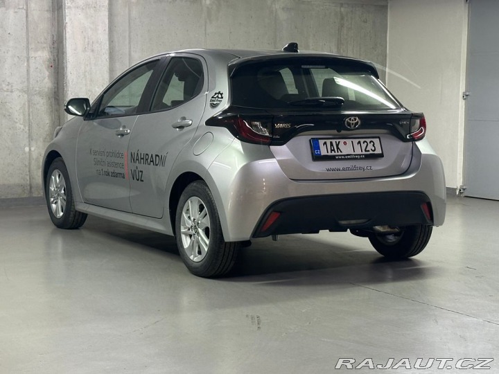 Toyota Yaris Comfort 1.5 Hybrid e-CVT 2025