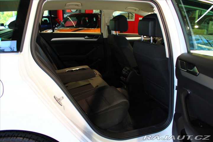 Volkswagen Passat 2.0 TDi Comfortline Nový 2017