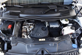 Mercedes-Benz V 300d 174kW 4MATIC AMG*TAŽ 2021