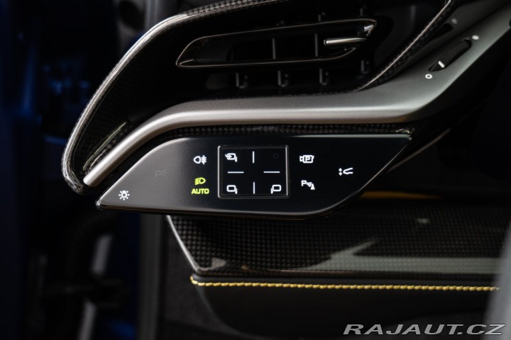 Ferrari SF90 Spider Tailor Made 1800