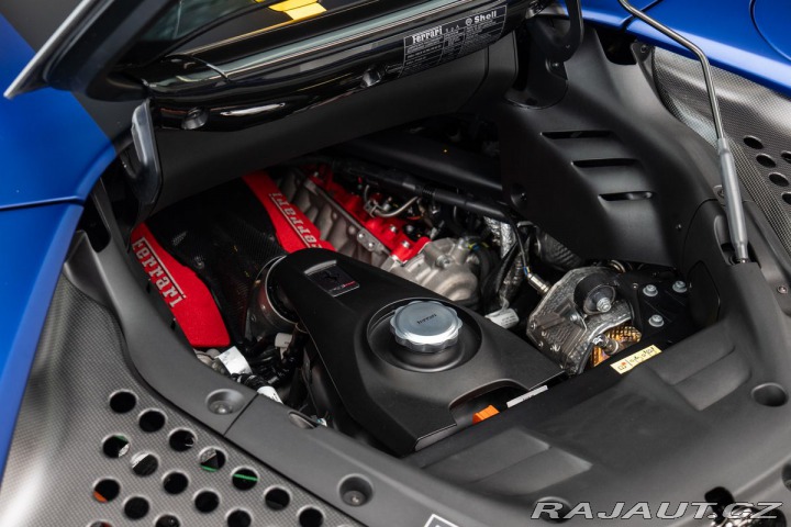 Ferrari SF90 Spider Tailor Made 1800