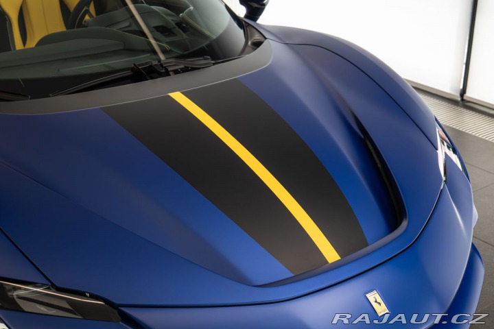 Ferrari SF90 Spider Tailor Made 1800