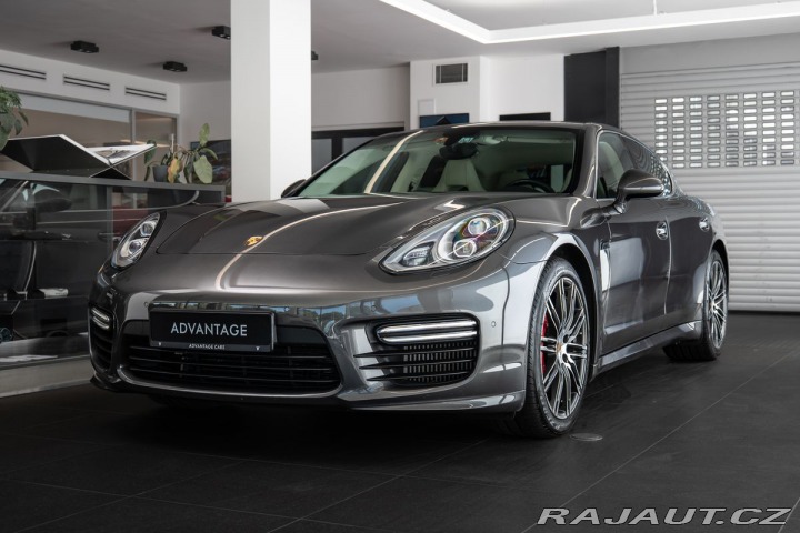 Porsche Panamera Turbo 2016