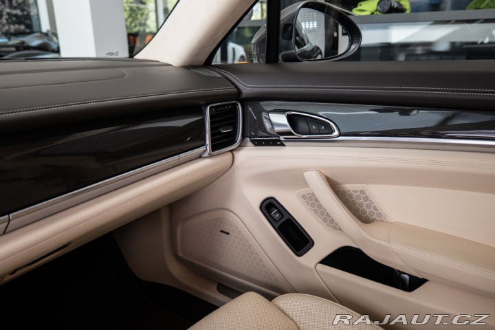 Porsche Panamera Turbo 2016