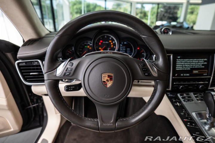 Porsche Panamera Turbo 2016