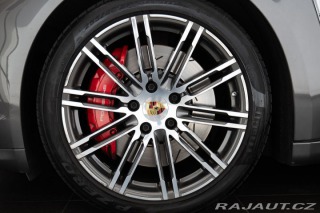 Porsche Panamera Turbo 2016