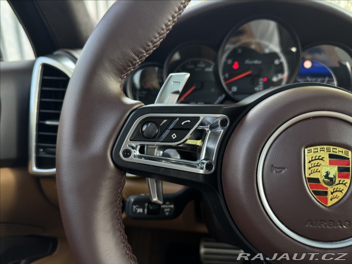 Porsche Cayenne 4.8 Turbo Sport chrono 2011