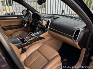 Porsche Cayenne 4.8 Turbo Sport chrono 2011