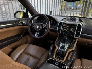 Porsche Cayenne 4.8 Turbo Sport chrono 2011