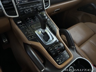 Porsche Cayenne 4.8 Turbo Sport chrono 2011