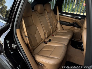 Porsche Cayenne 4.8 Turbo Sport chrono 2011