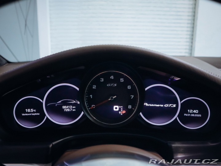 Porsche Panamera GTS Sport Turismo 338 kW 2019