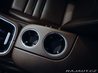 Porsche Panamera GTS Sport Turismo 338 kW 2019