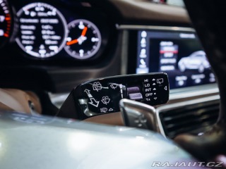 Porsche Panamera GTS Sport Turismo 338 kW 2019